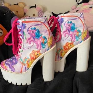 Merry go round iron fist platform boots